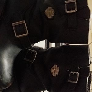 Harley Davidson boots size 8 women and Leathery black lightly worn